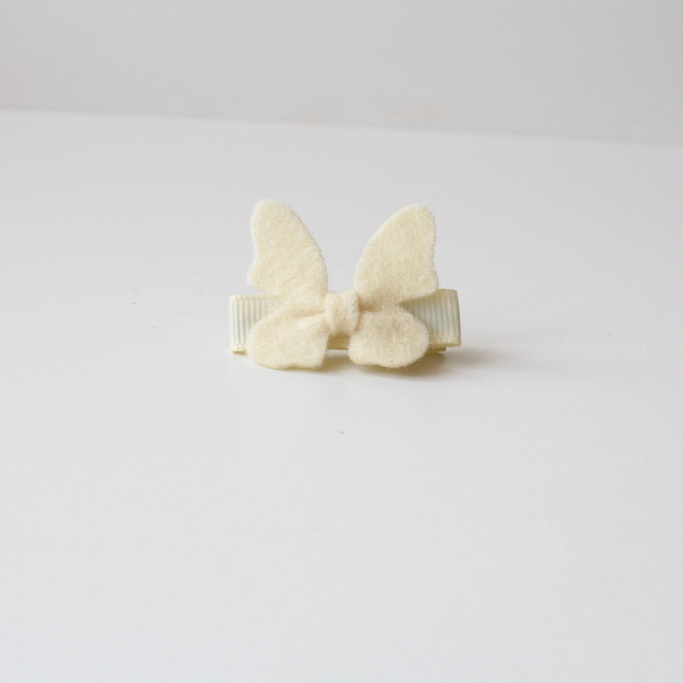 Felt butterflys on lined clip | 26 Colours