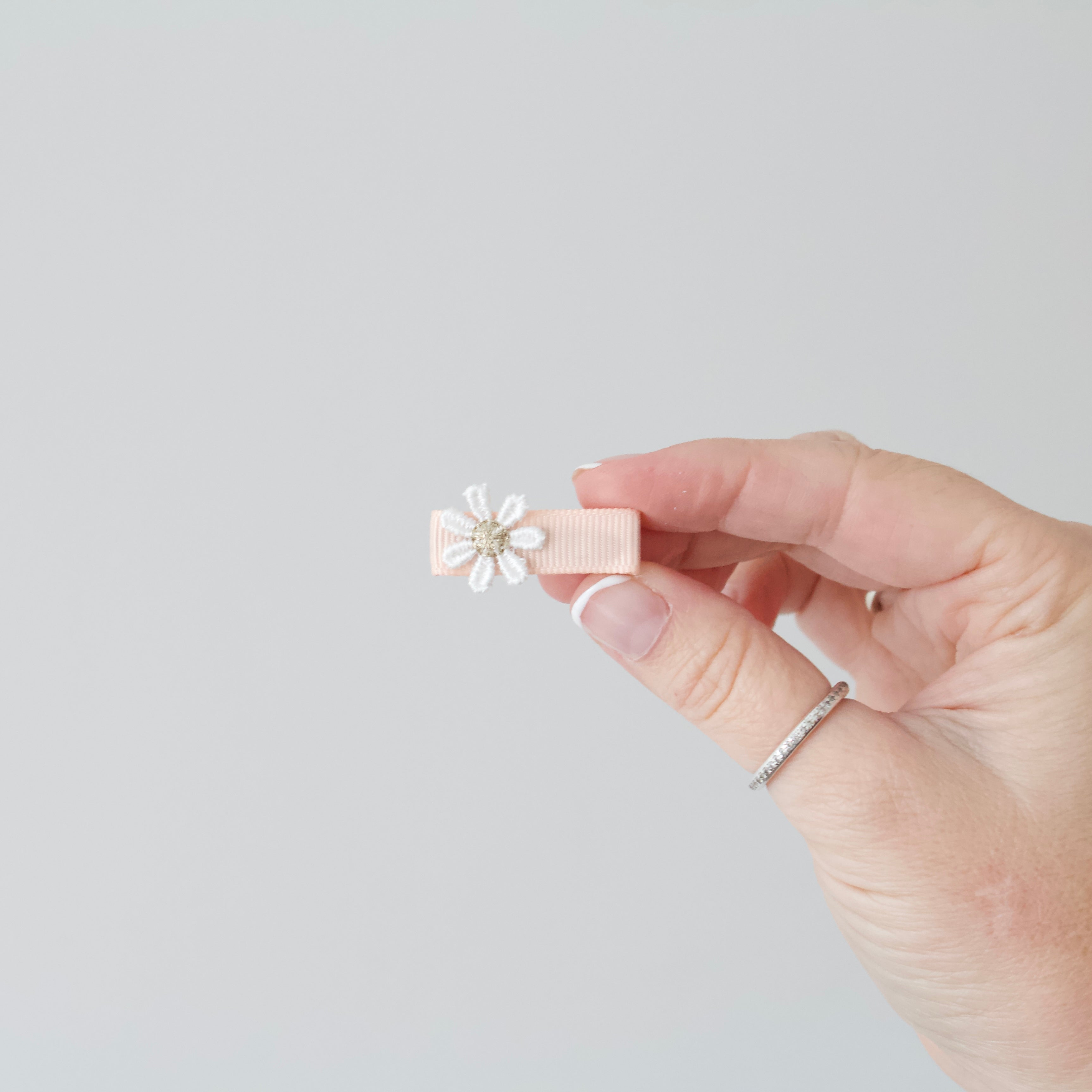 My first delicate clips | 15 colours