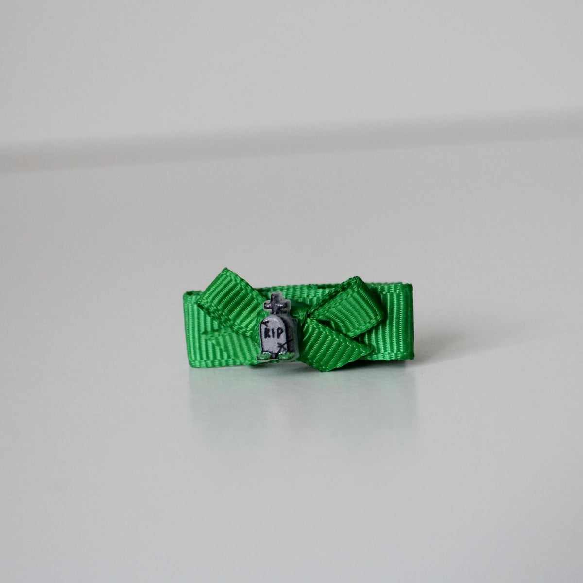 My first ribbon halloween bow clips