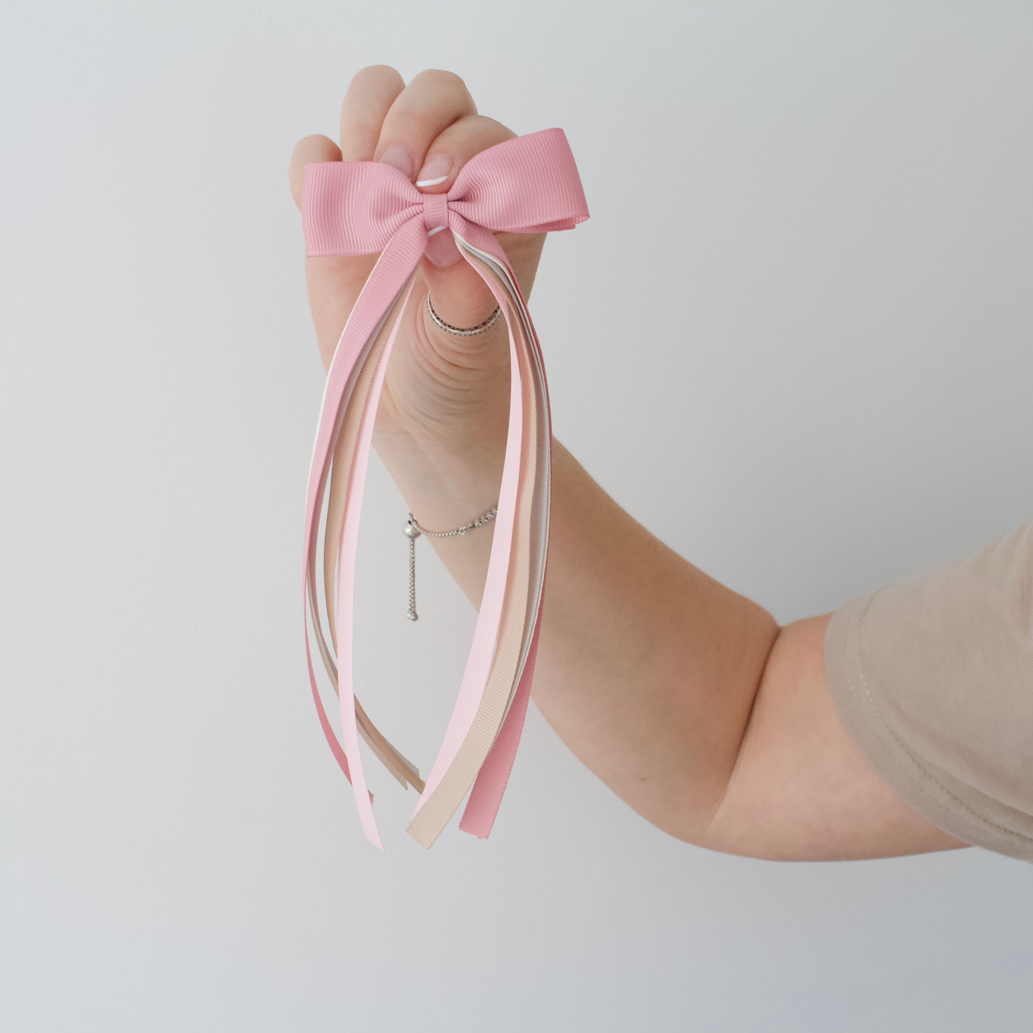 Design your own - tail pinch ribbon bow | 2 sizes | Clip or bobble