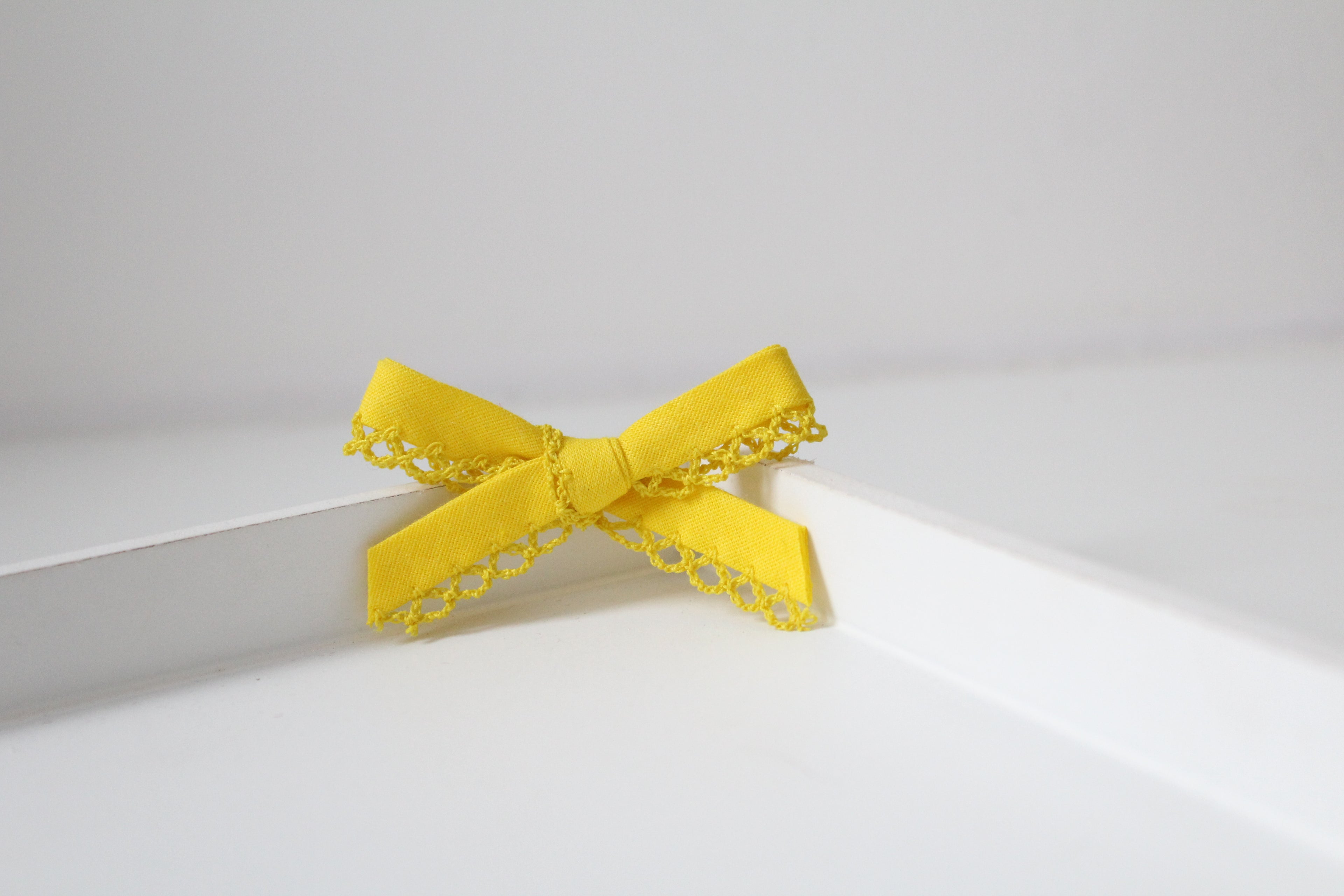 Hand tied bows | 16 Colours