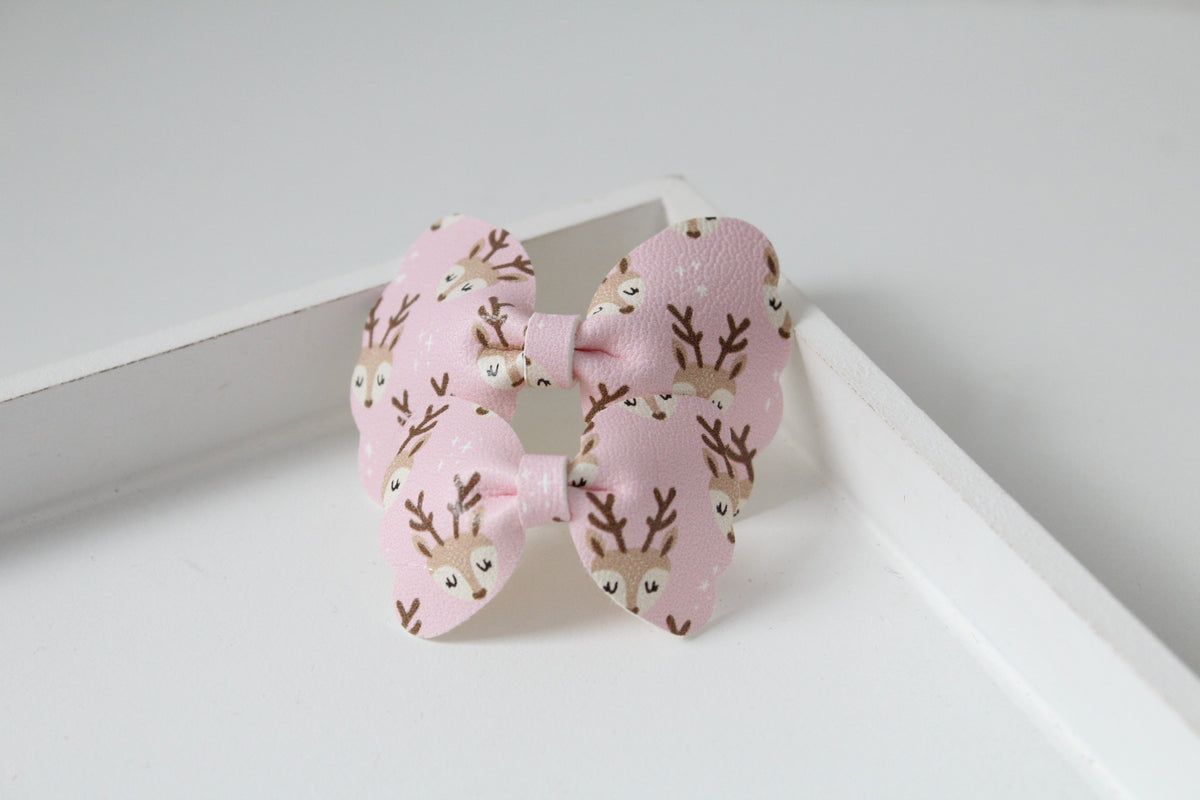Pinkmas reindeer scalloped bow | Clip or headband