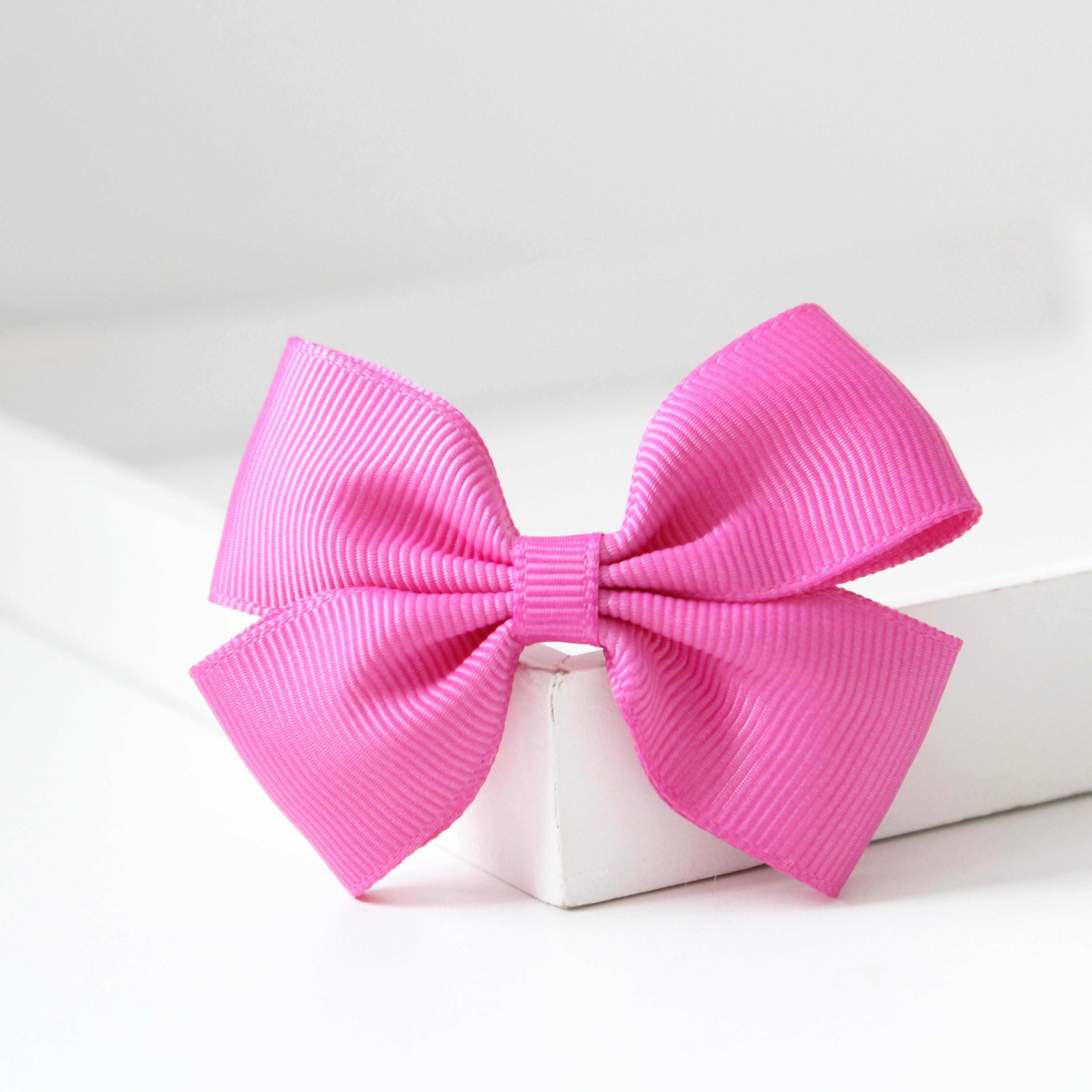 Double pinch ribbon bows | 32 colours | Clip or bobble