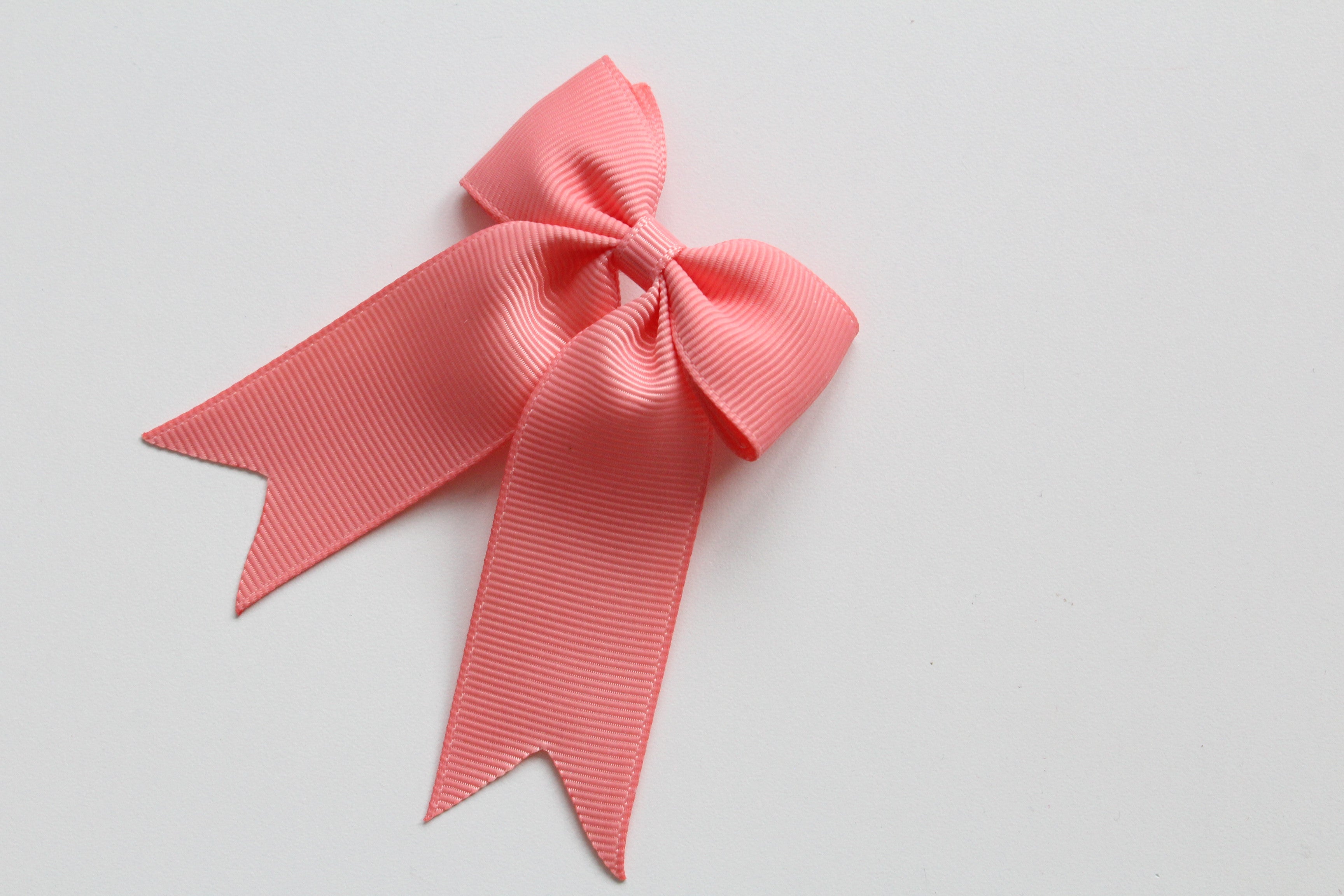 Personalised tail pinch ribbon bows | 33 colours