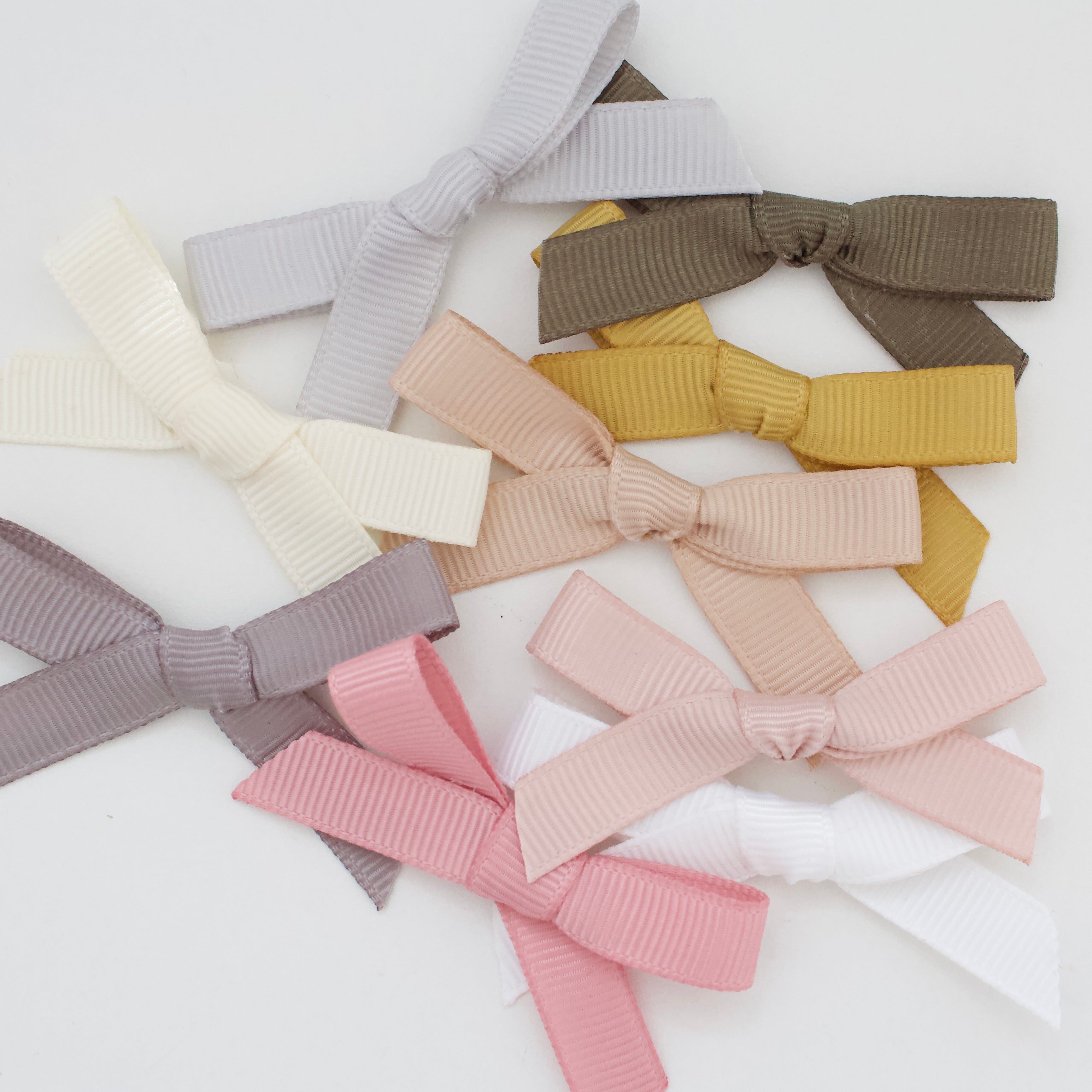 Hand tied ribbon bow clips | 41 Colours