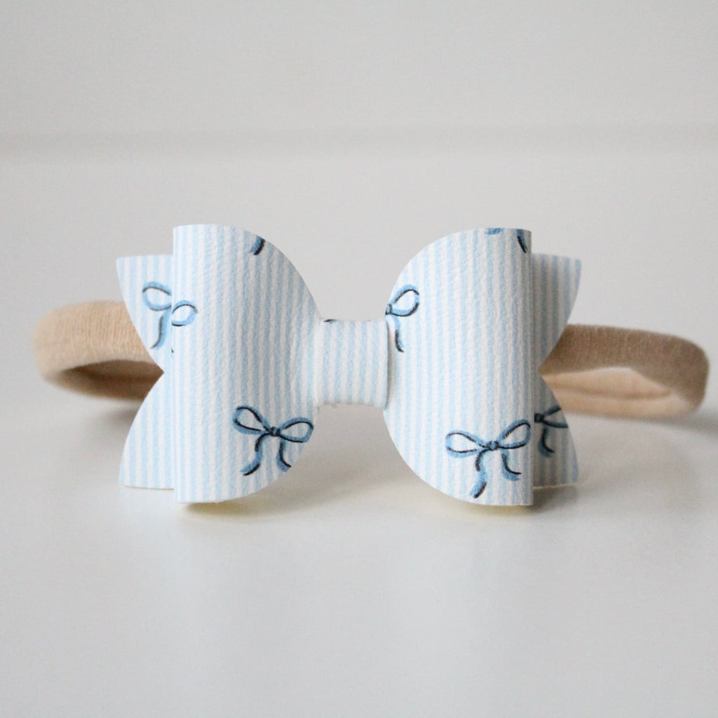Blue bow medium deluxe bows