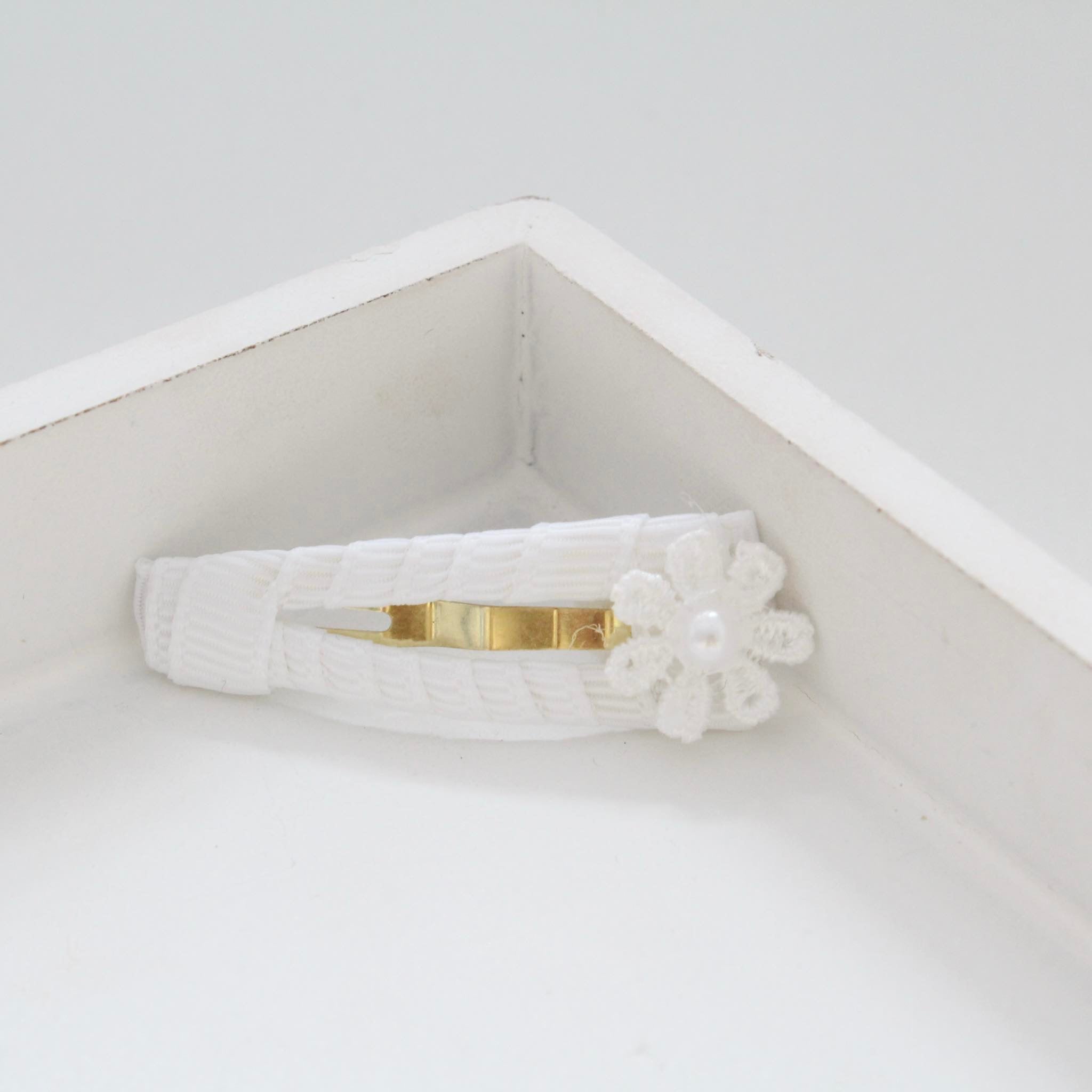 My first delicate flower snappy clips | 6 colours