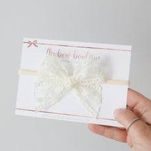 Load image into Gallery viewer, Cream lace bow