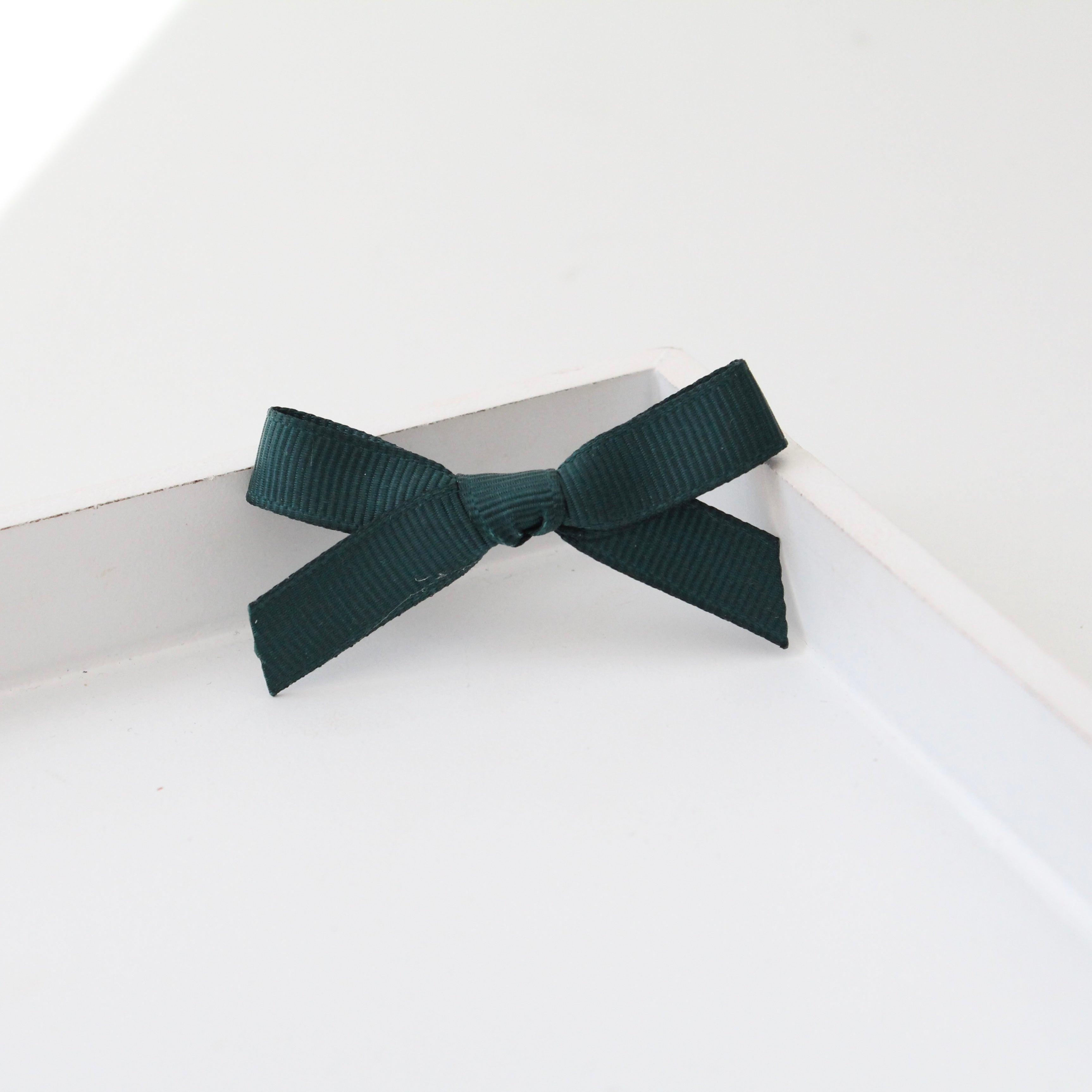 Hand tied ribbon bow clips | 41 Colours