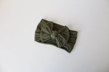 Load image into Gallery viewer, Olive cable headwrap