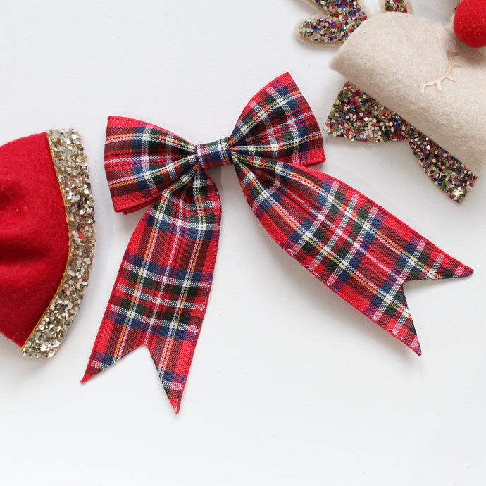 Traditional tartan tail pinch ribbon bows