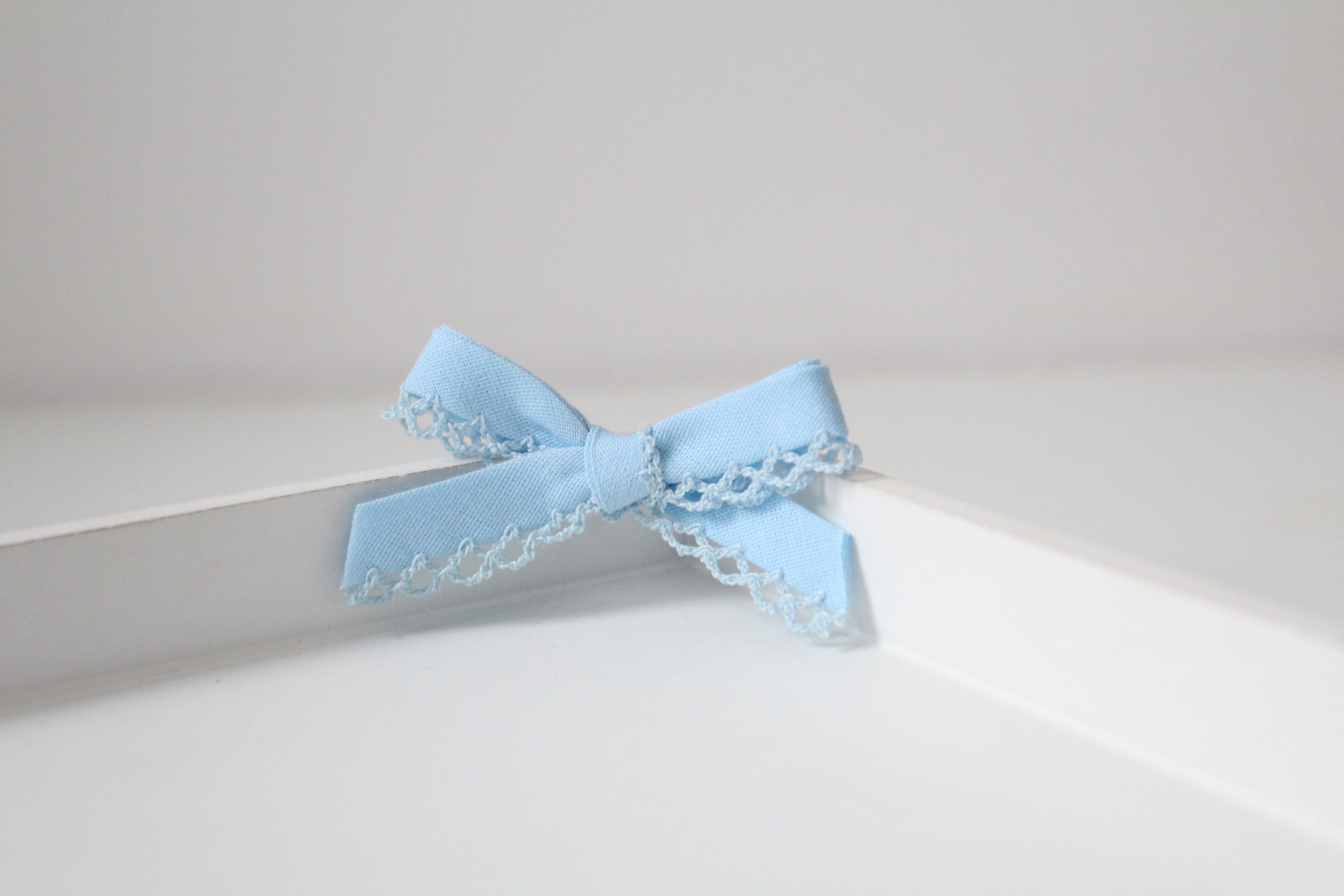 Hand tied bows | 16 Colours