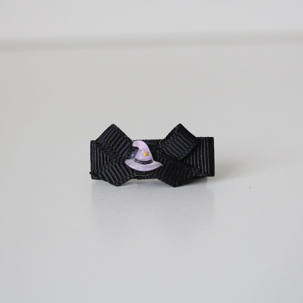 My first ribbon halloween bow clips