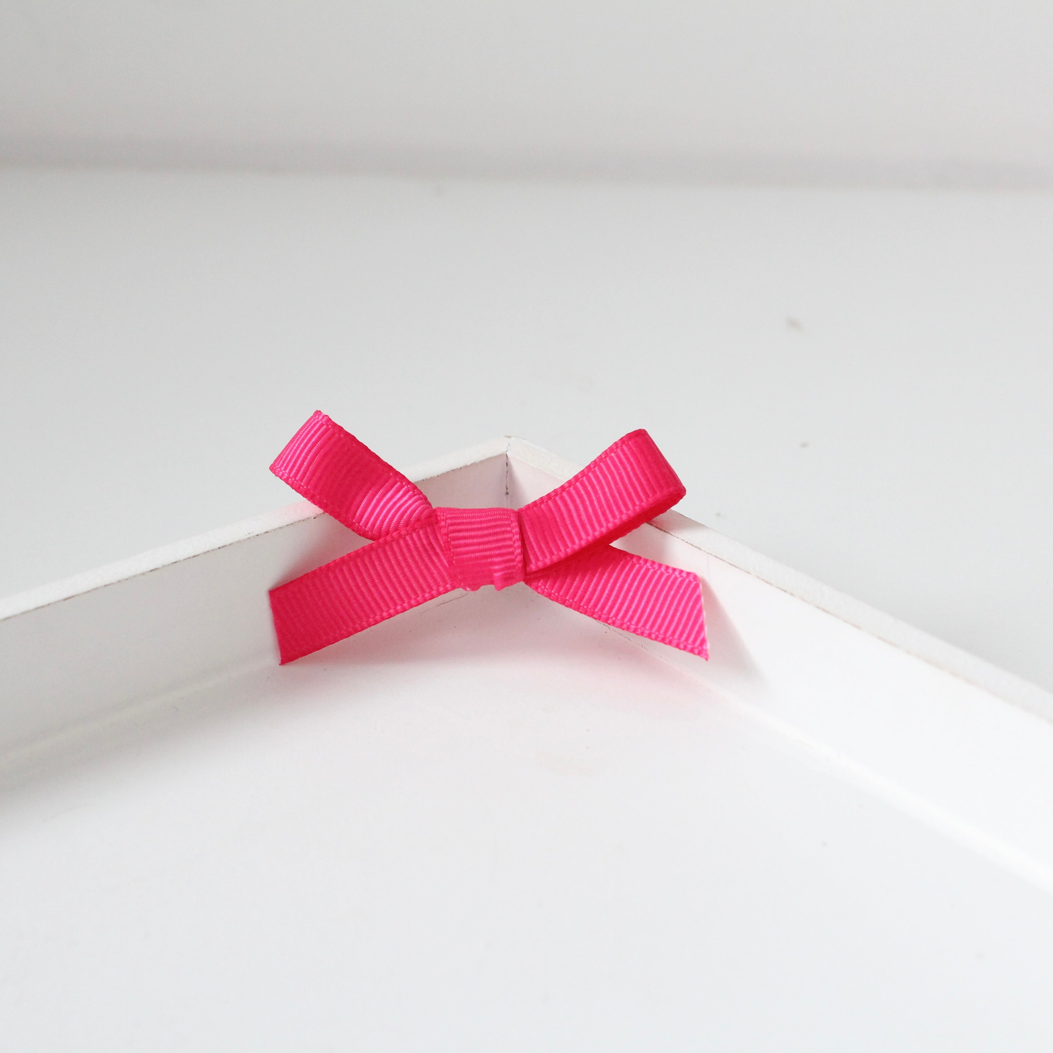 Hand tied ribbon bow clips | 41 Colours