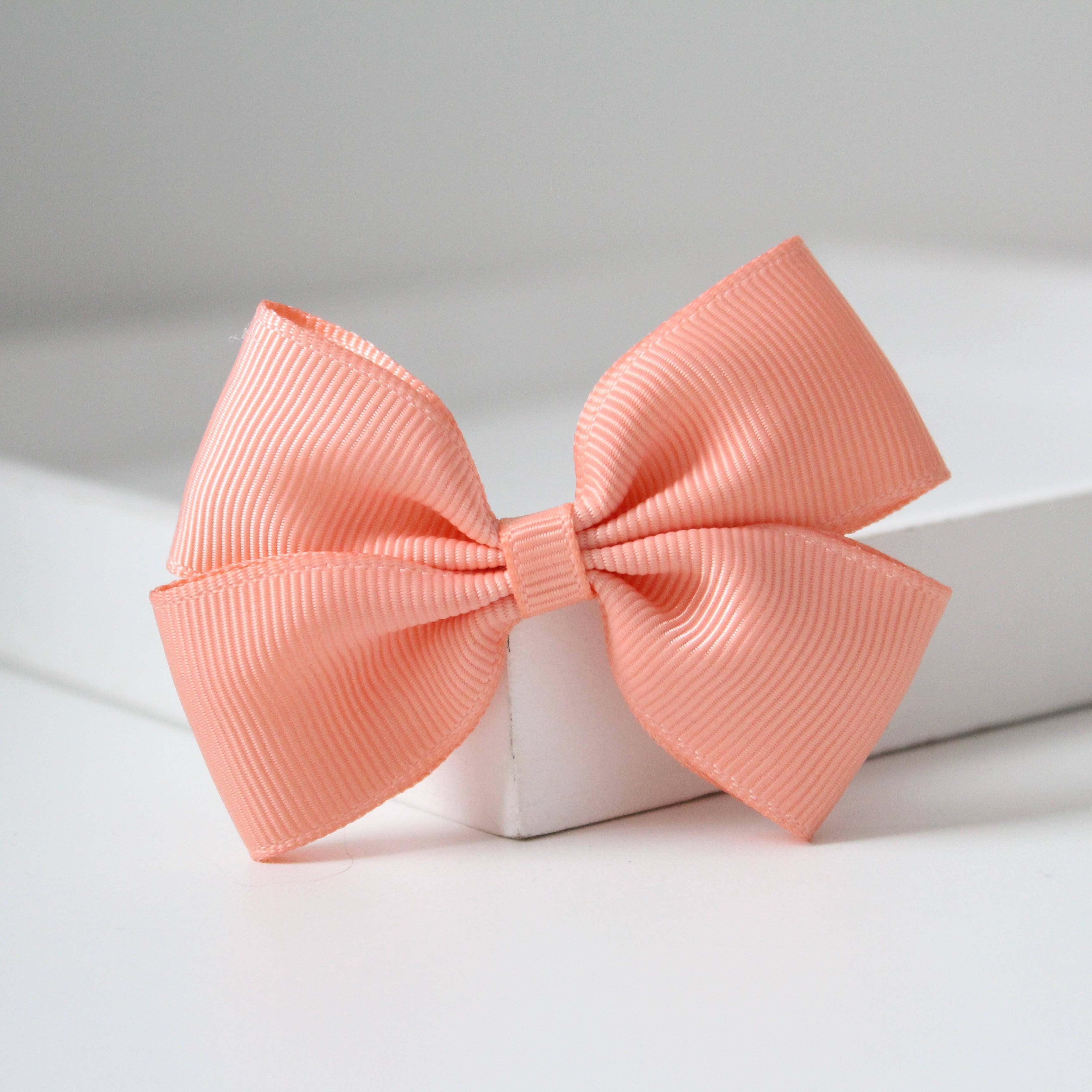 Double pinch ribbon bows | 32 colours | Clip or bobble