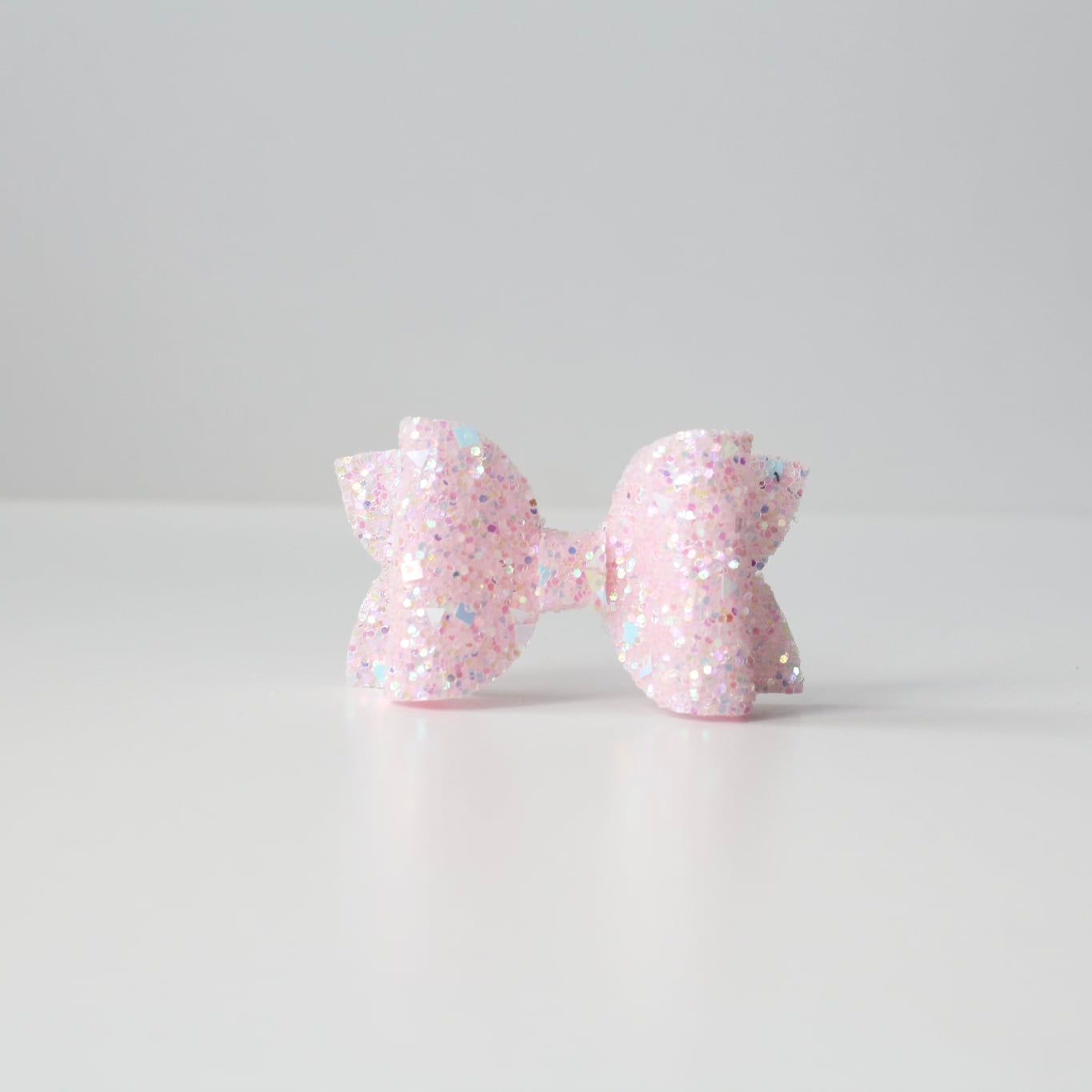 Medium deluxe glitter bows | 20 Colours | Clip or headband