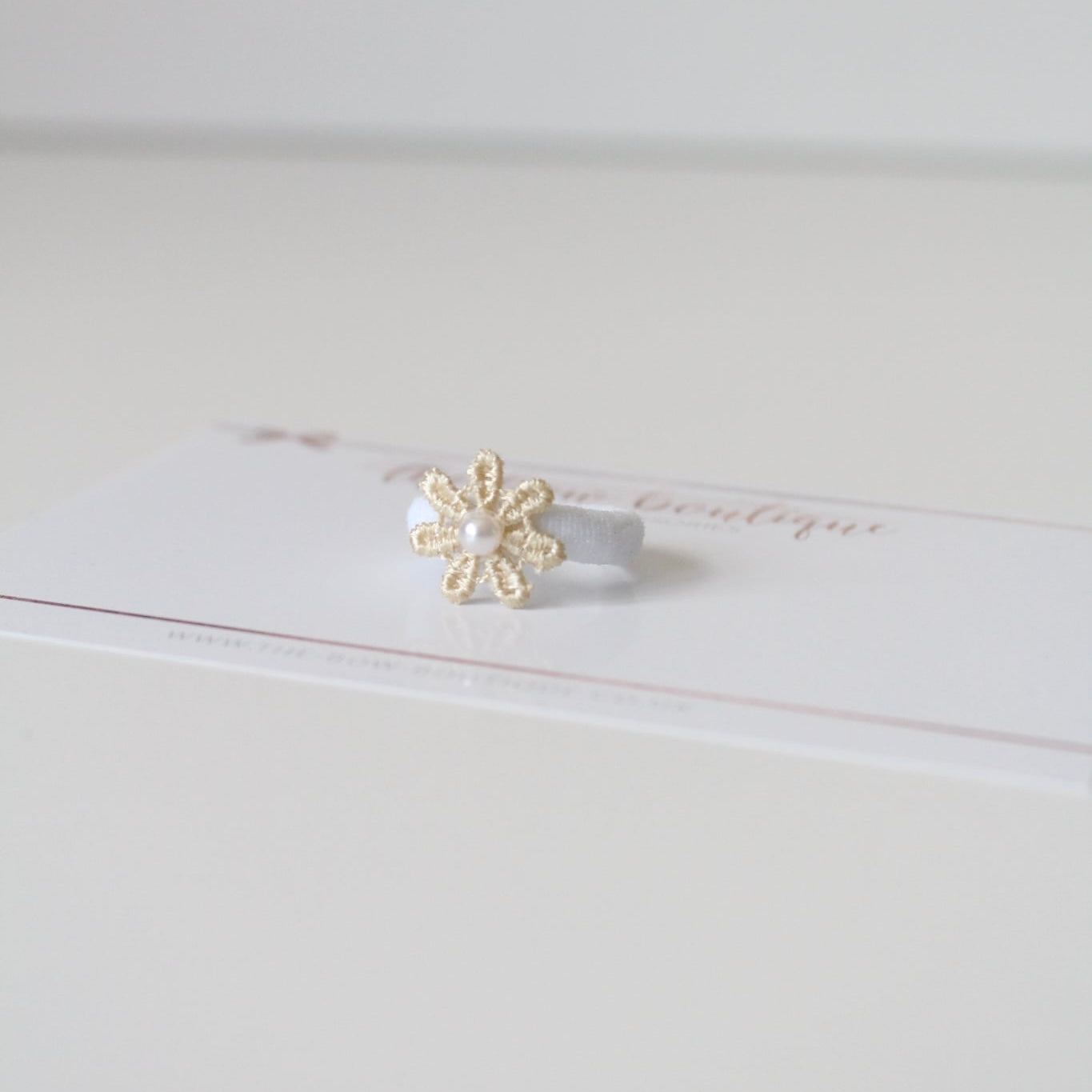 My first delicate bobbles | 2 colours