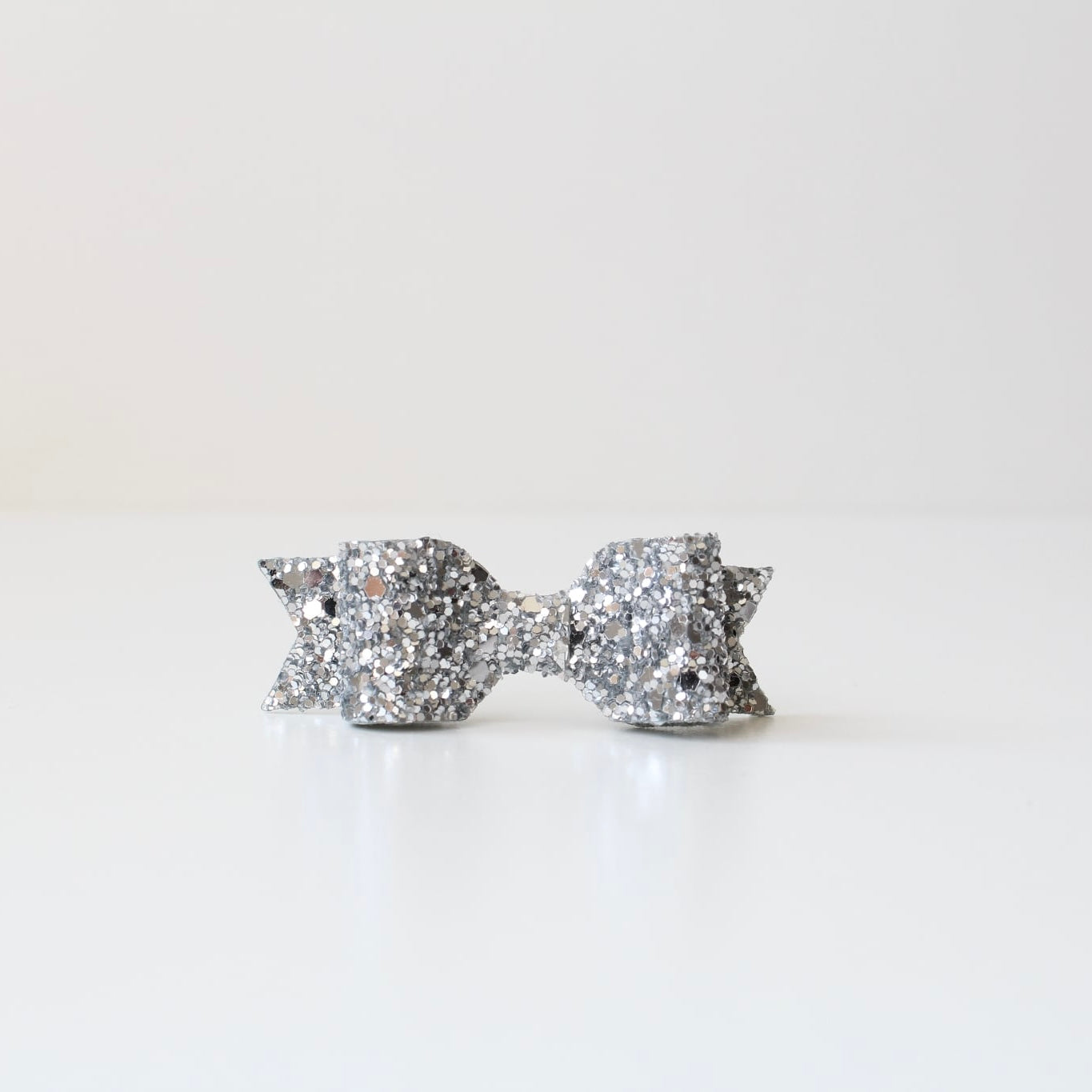 Small glitter bows | 22 Colours | Clip or headband
