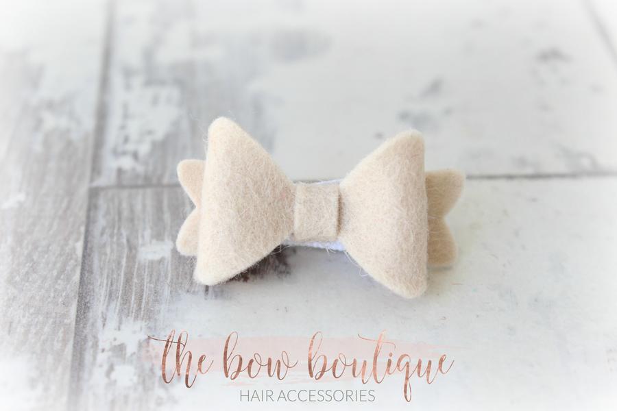 Medium baby felt bows | 25 Colours | Clip, headband or bobble
