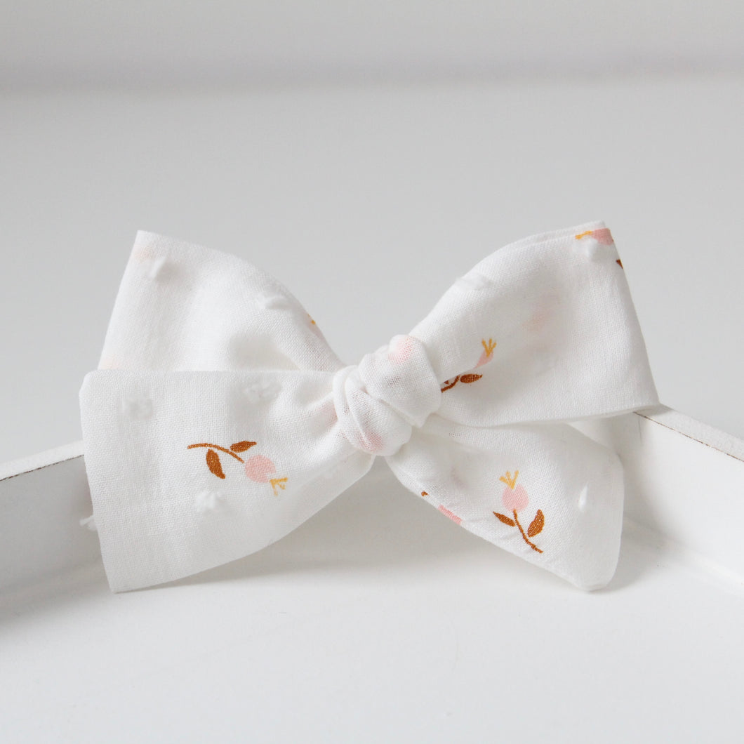 Tulip neutral bows