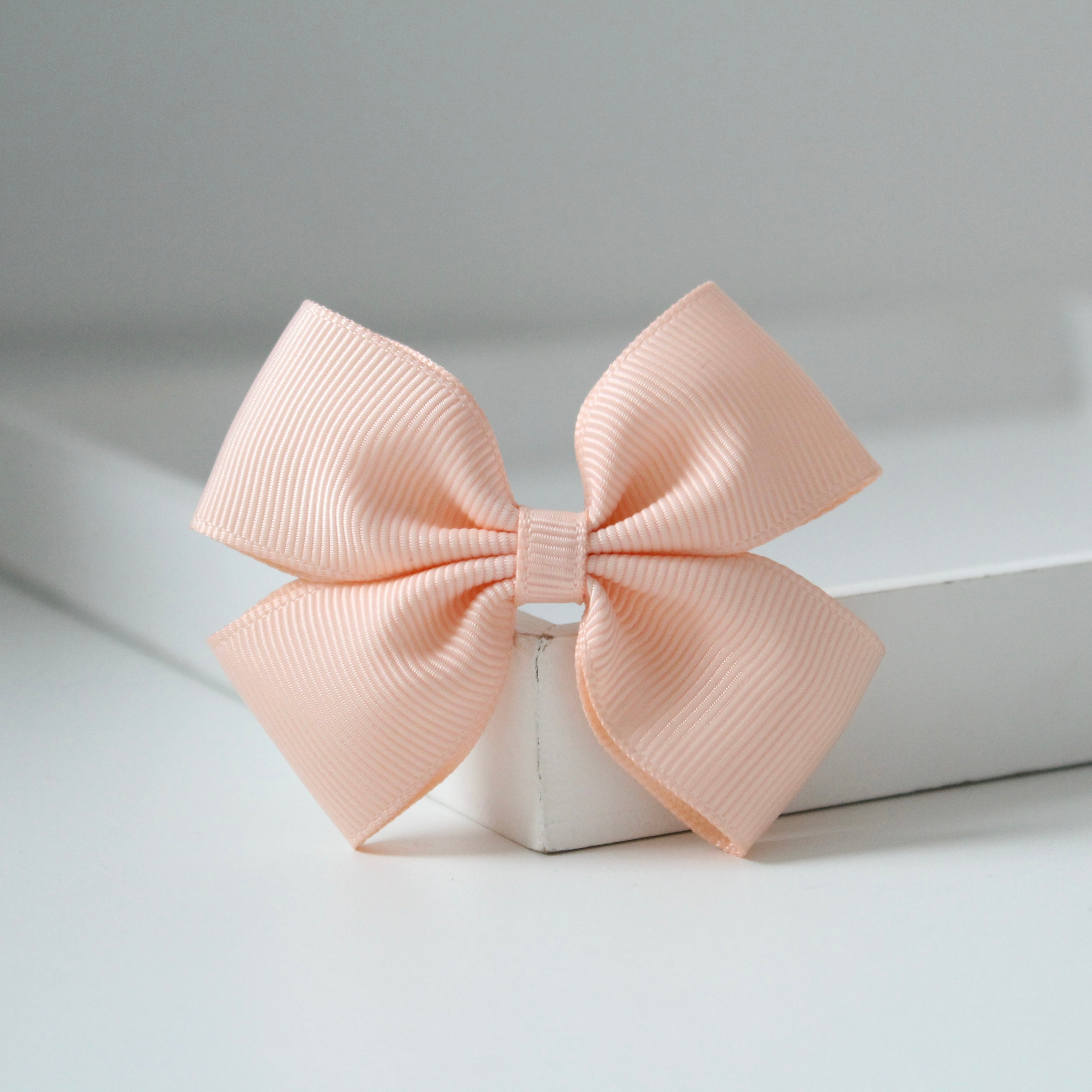 Double pinch ribbon bows | 32 colours | Clip or bobble