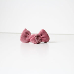 Dusky velvet knot bows