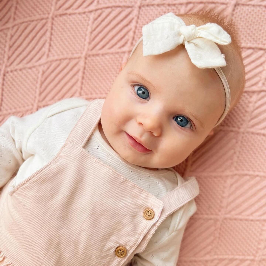Neutral bow set