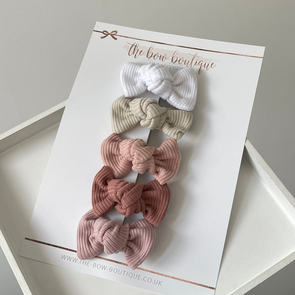 Ribbed bow clip set