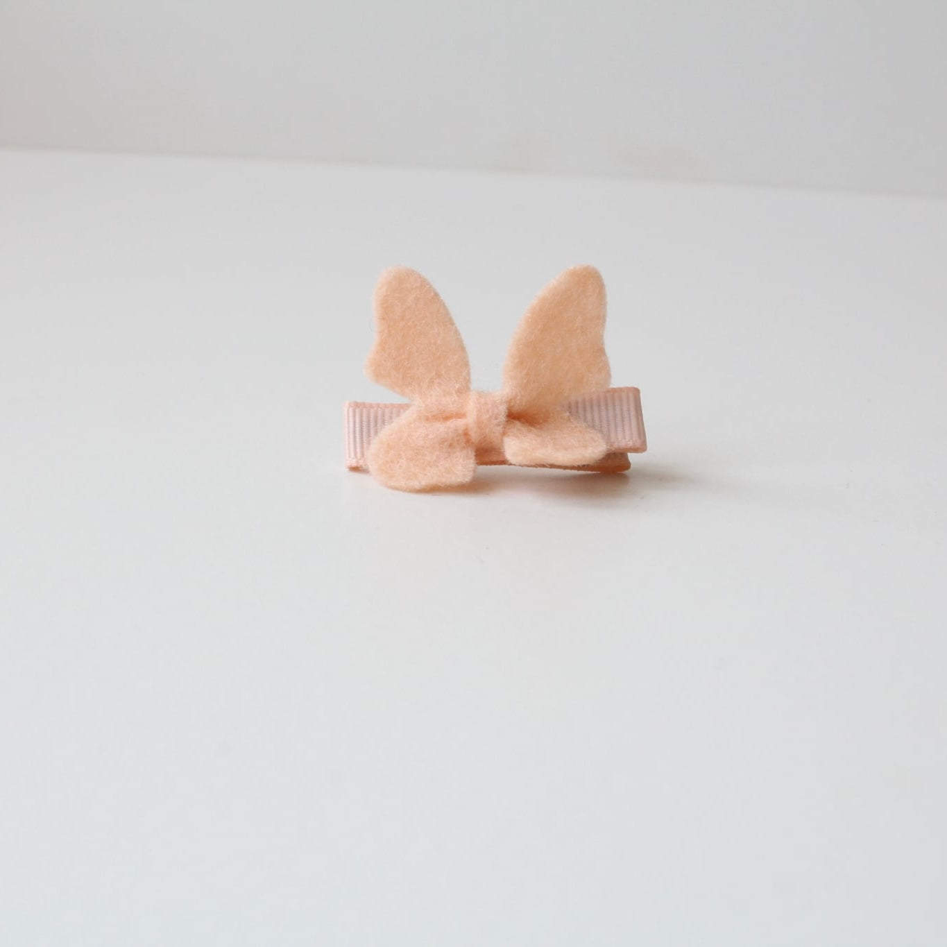 Felt butterflys on lined clip | 26 Colours