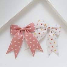 Load image into Gallery viewer, Heart tail ribbon bows