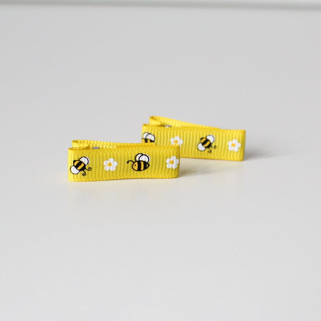 Bumble bee ribbon clip
