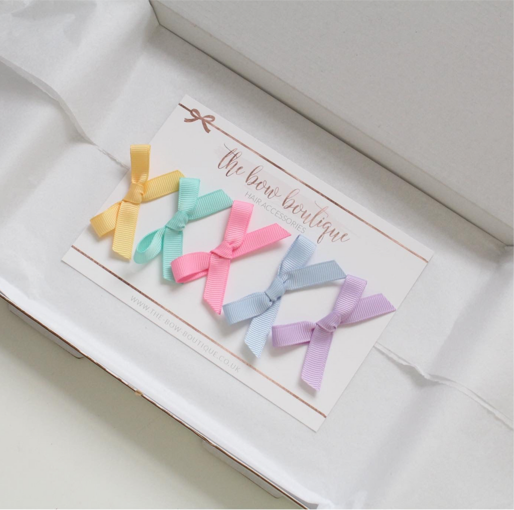 Hand tied summer ribbon bow clip set