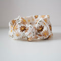 Vintage daisy headwrap