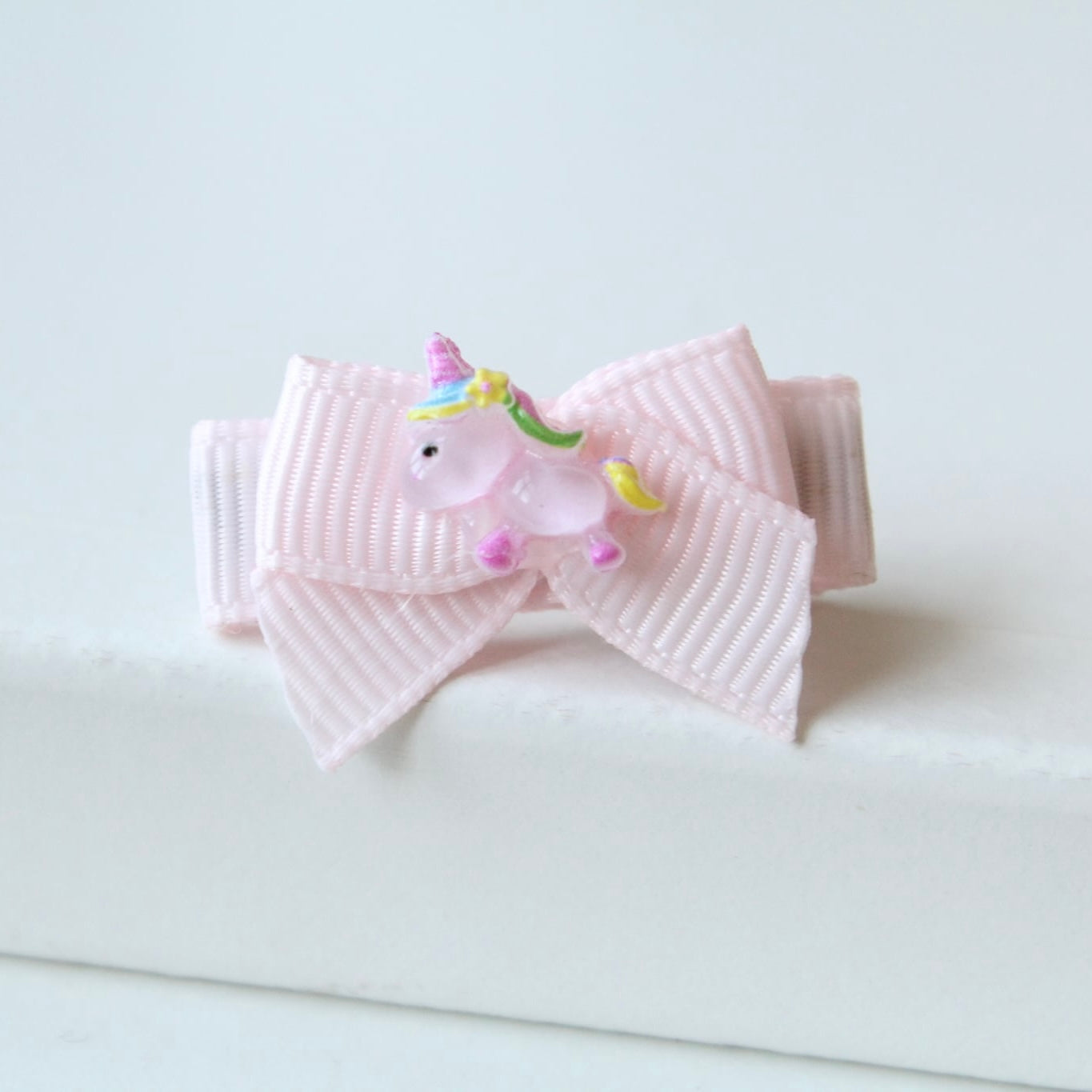 Darling petite unicorn bow | Pink | Clip or bobble