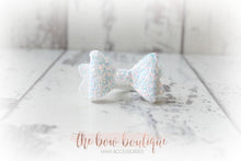 Load image into Gallery viewer, Medium baby glitter bows (25 Colours)