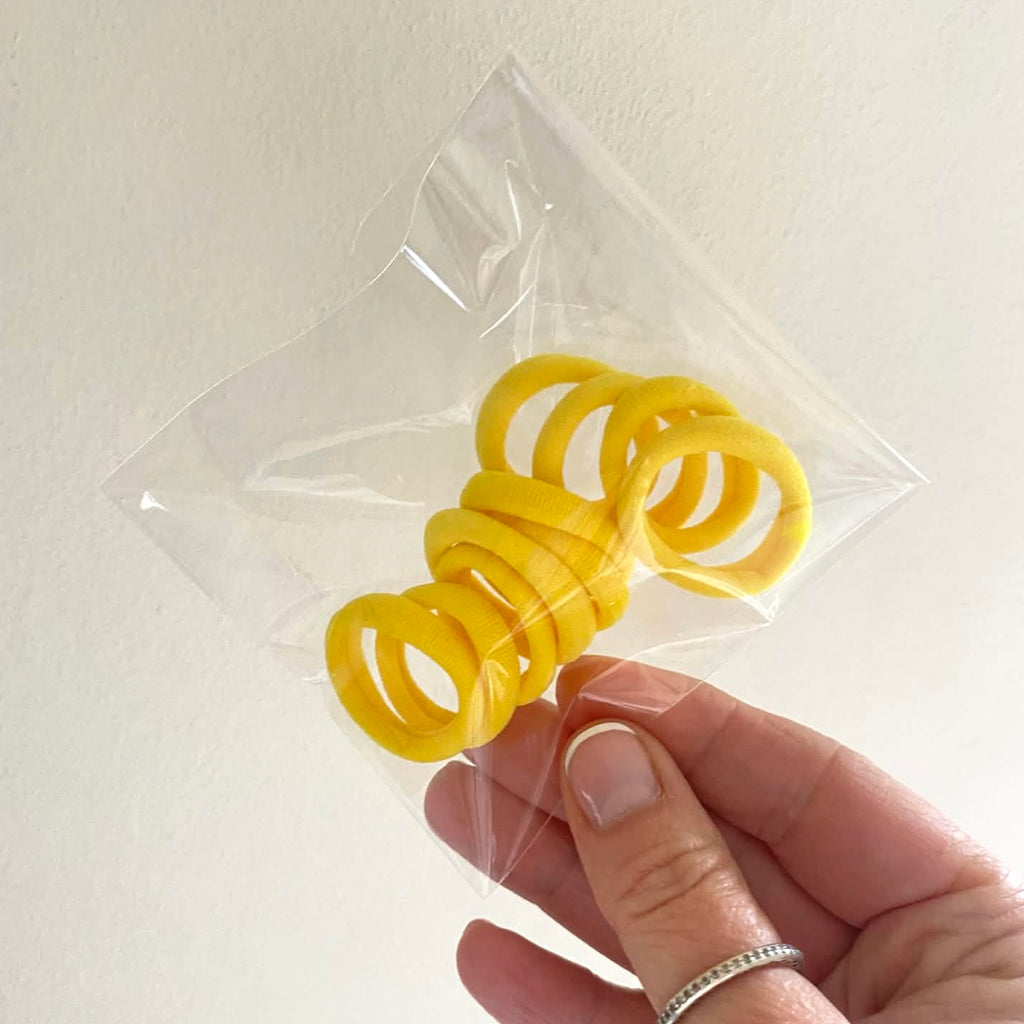 Nylon bobbles  | 8 colours