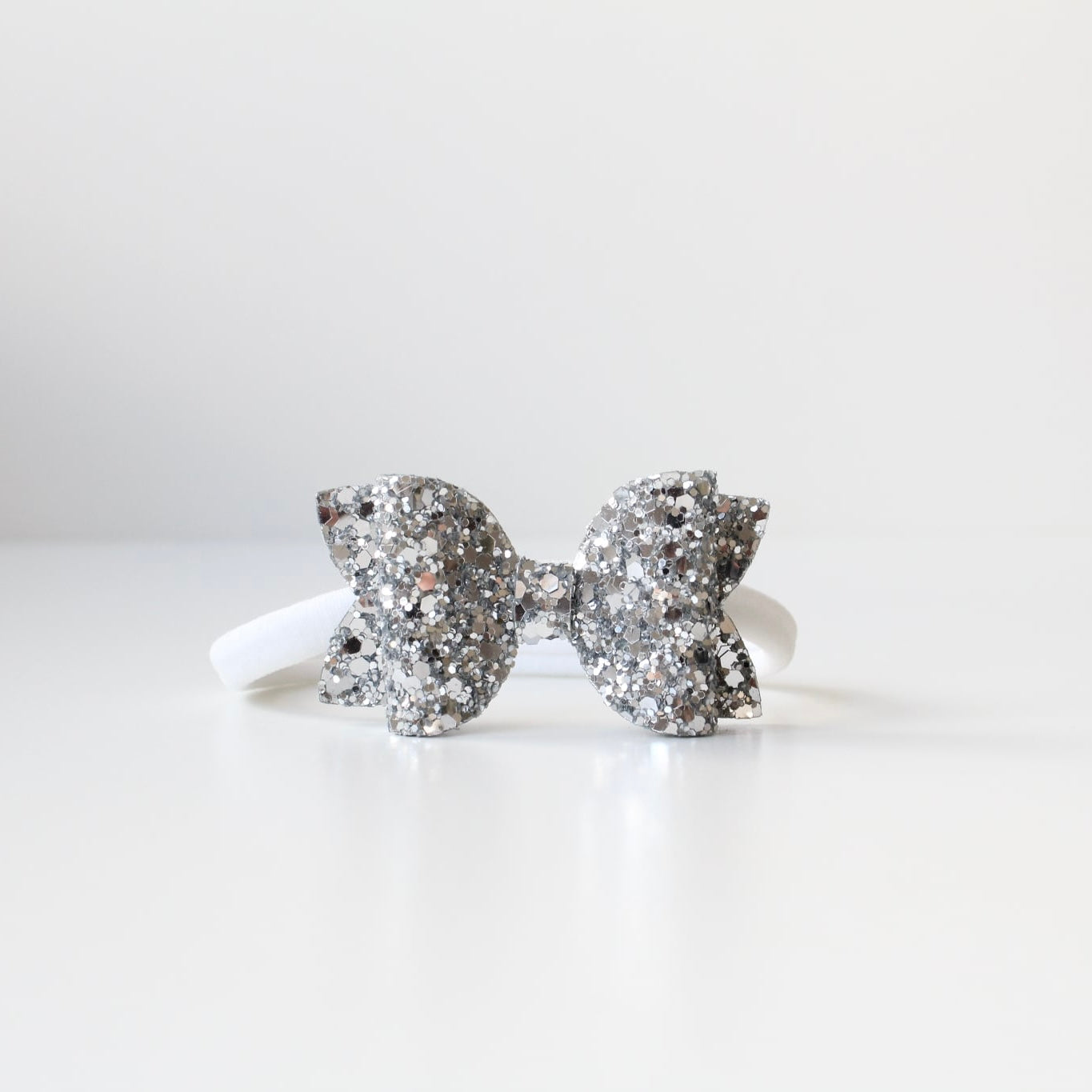 Medium deluxe glitter bows | 20 Colours | Clip or headband