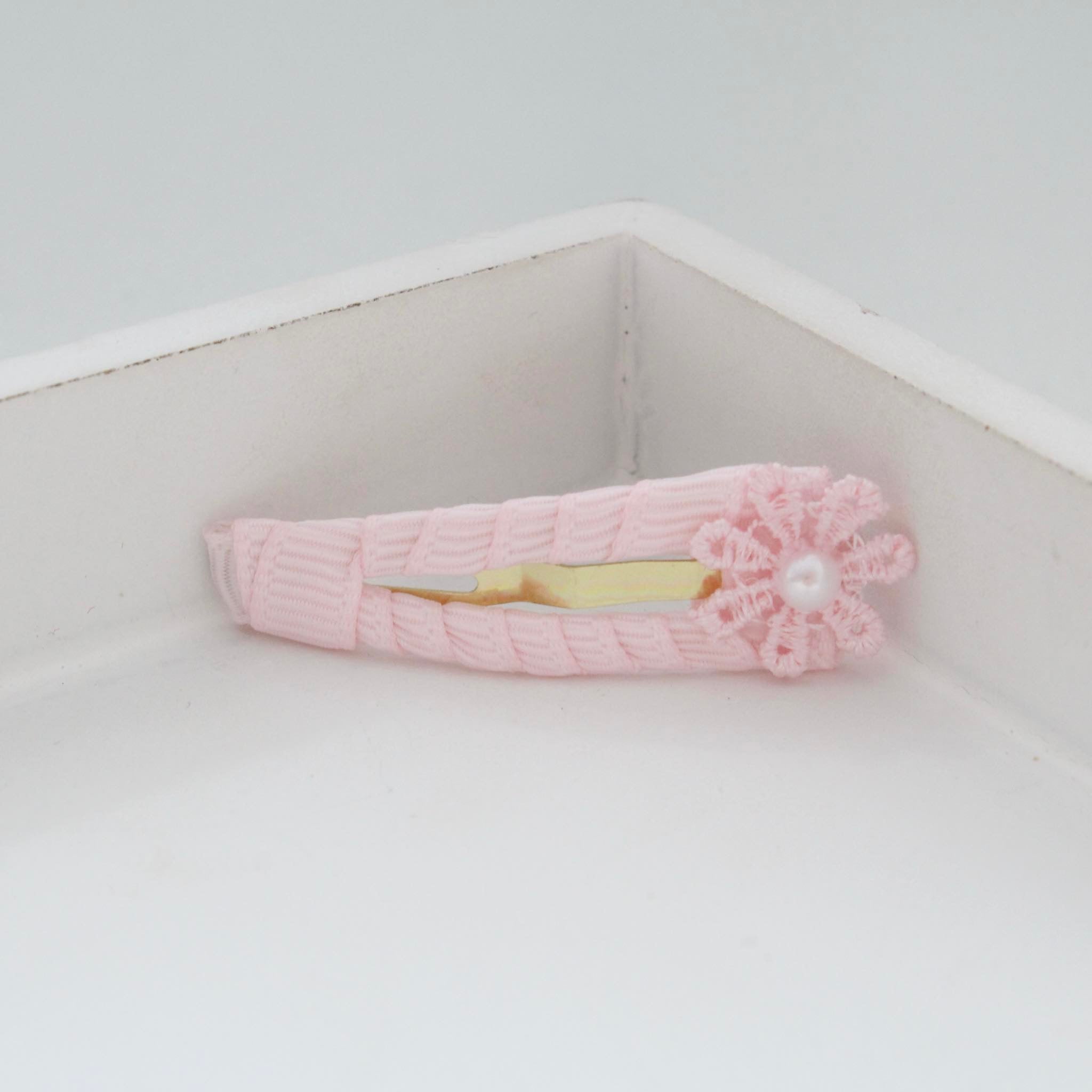 My first delicate flower snappy clips | 6 colours