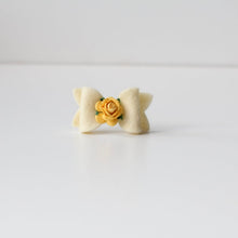 Load image into Gallery viewer, Petite felt flower bows