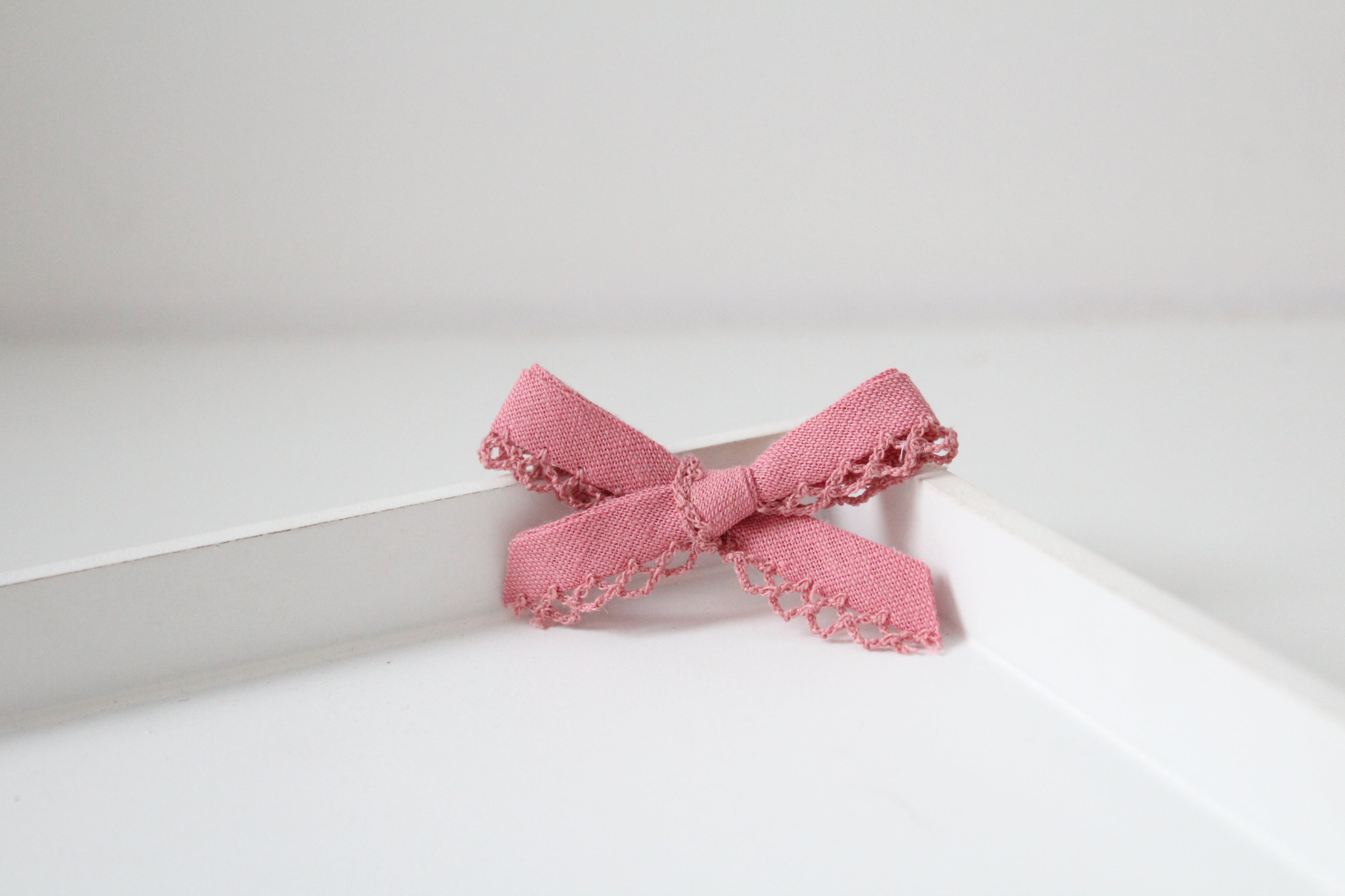 Hand tied bows | 16 Colours