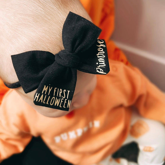 My first Halloween bow | Option to personalise. Clip or headband.