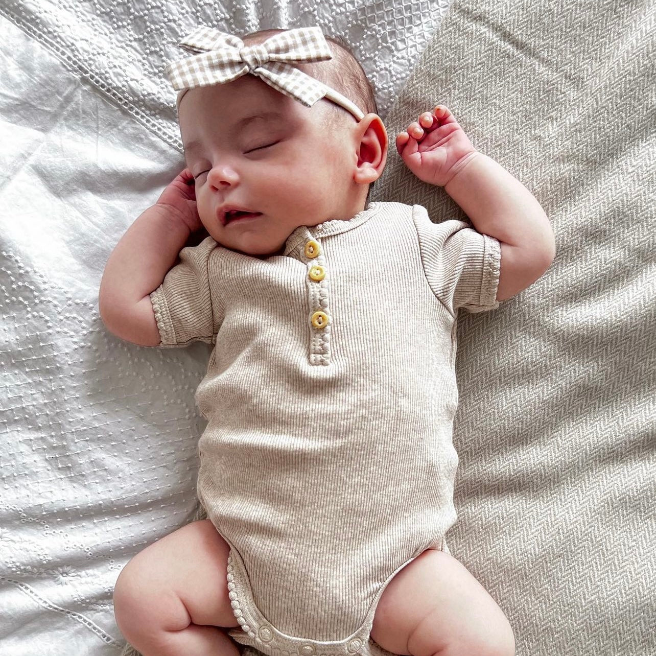 Elodie | Timeless bows | Clip, headband or bobble
