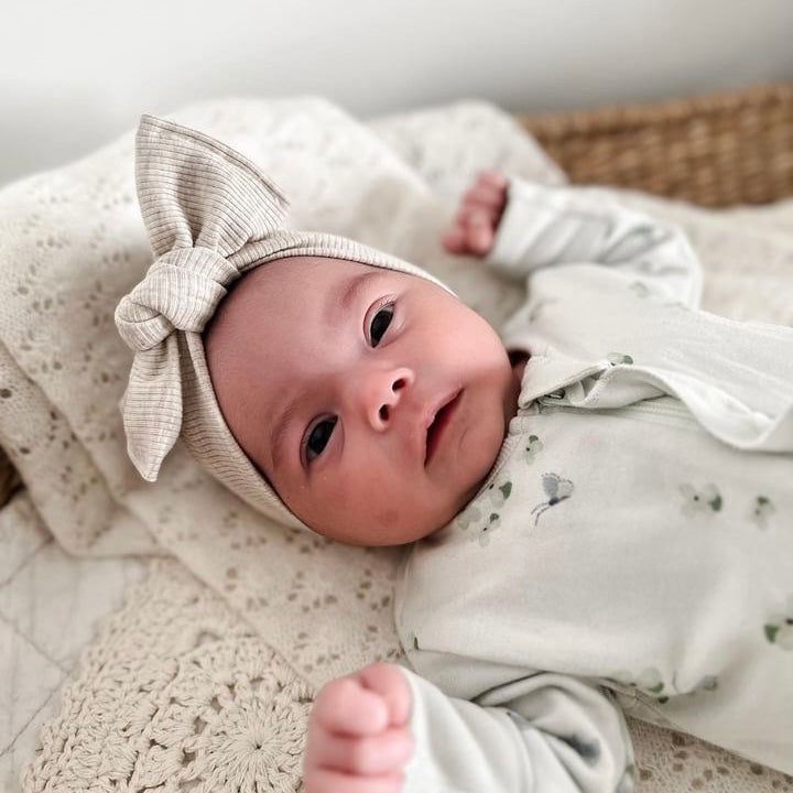 Oatmeal headwrap