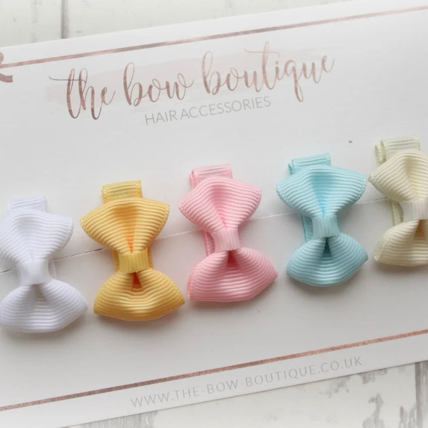 My first summer pinch bows I clips or bobbles