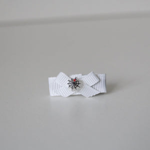 My first ribbon halloween bows
