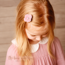 Load image into Gallery viewer, Large felt flower clips with pearl (26 Colours)