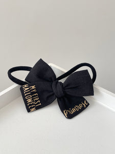My first Halloween bow | Option to personalise. Clip or headband.