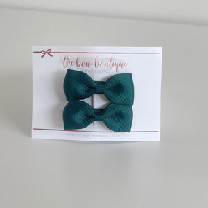 School collection pinch bows