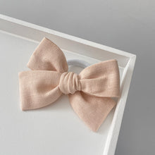 Load image into Gallery viewer, Mini sweetheart bows - 10 Colours