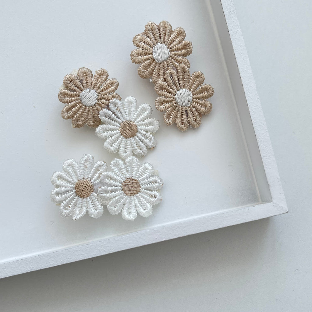 Large delicate flower clip
